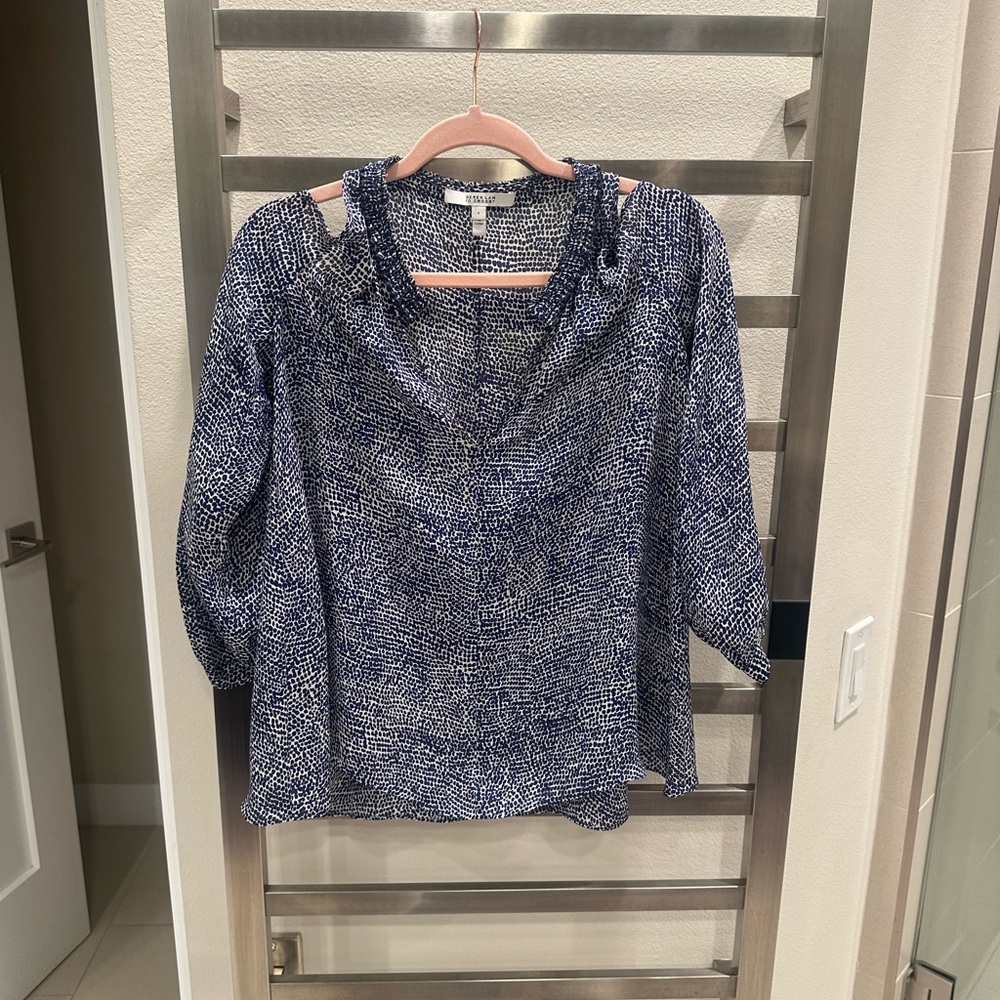 Women's Blue Patterned Top